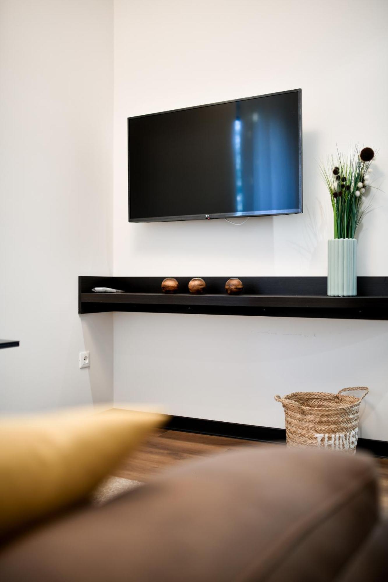 Crowonder Apartments & Rooms Oaza With Heated Swimming Pool And Sauna Turanj Exterior foto